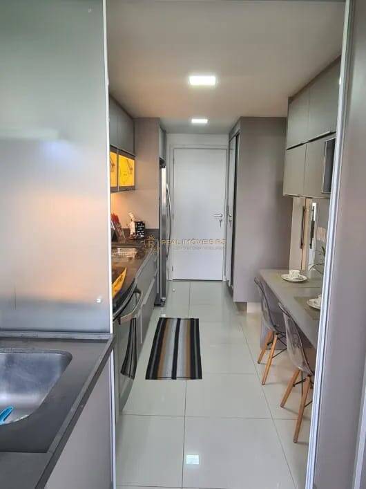 Apartamento à venda com 3 quartos, 127m² - Foto 8