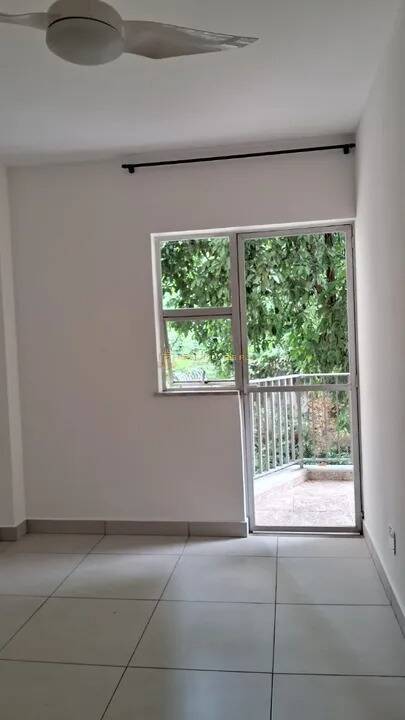 Apartamento à venda com 2 quartos, 69m² - Foto 4