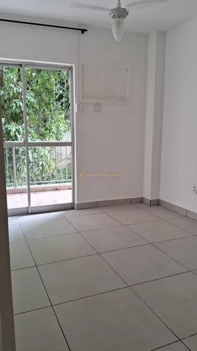 Apartamento à venda com 2 quartos, 69m² - Foto 3