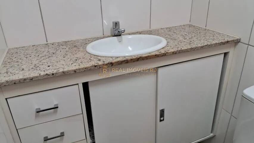 Apartamento à venda com 2 quartos, 69m² - Foto 13