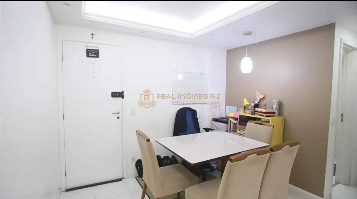 Apartamento à venda com 2 quartos, 62m² - Foto 2