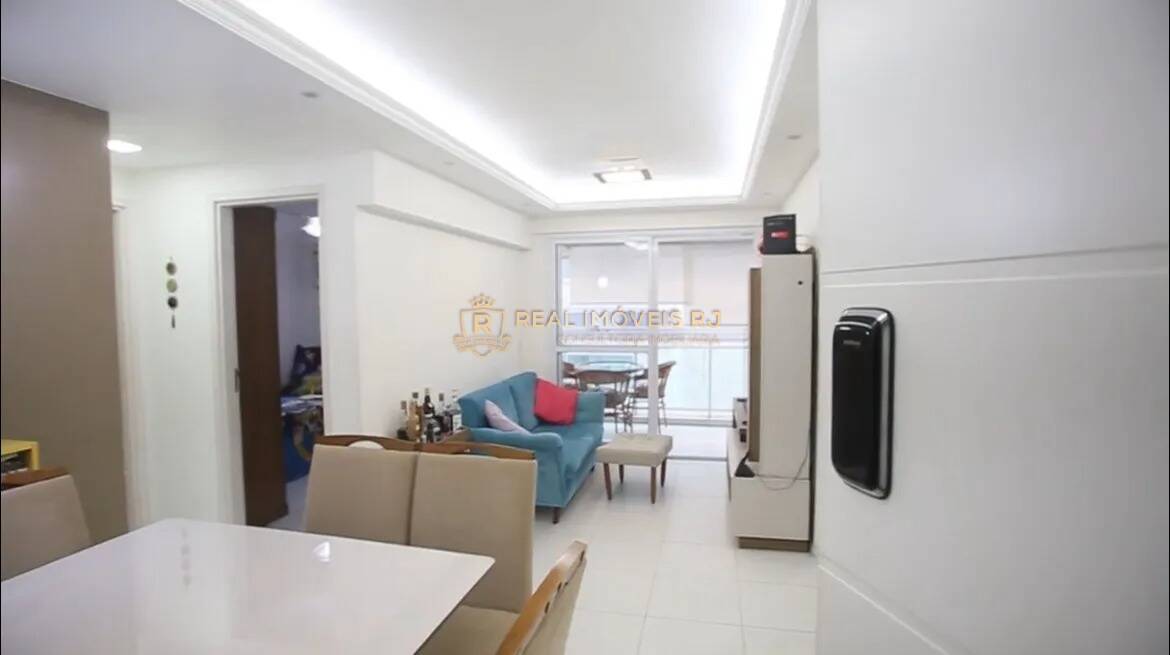 Apartamento à venda com 2 quartos, 62m² - Foto 3