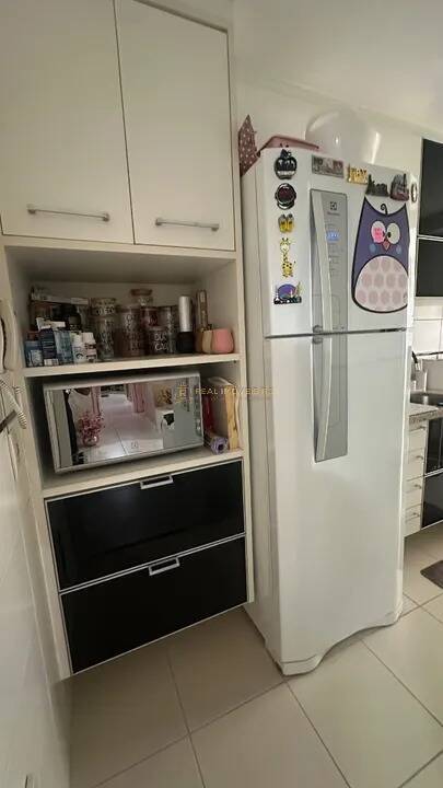 Apartamento à venda com 2 quartos, 65m² - Foto 8