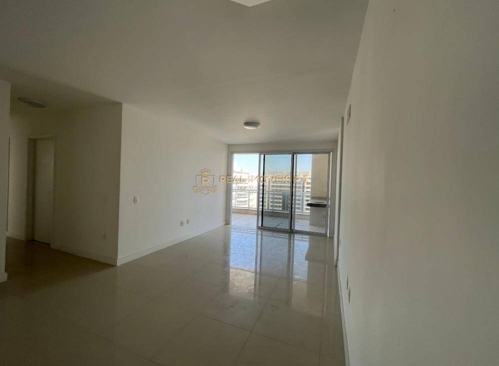 Apartamento à venda com 4 quartos, 247m² - Foto 3