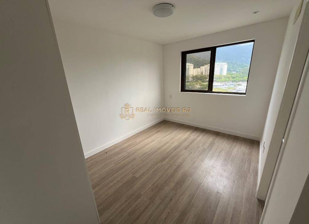 Apartamento à venda com 3 quartos, 131m² - Foto 7