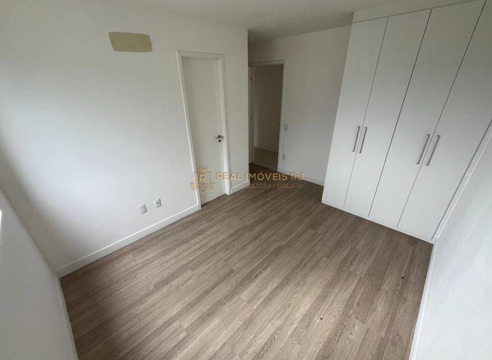 Apartamento à venda com 3 quartos, 131m² - Foto 9