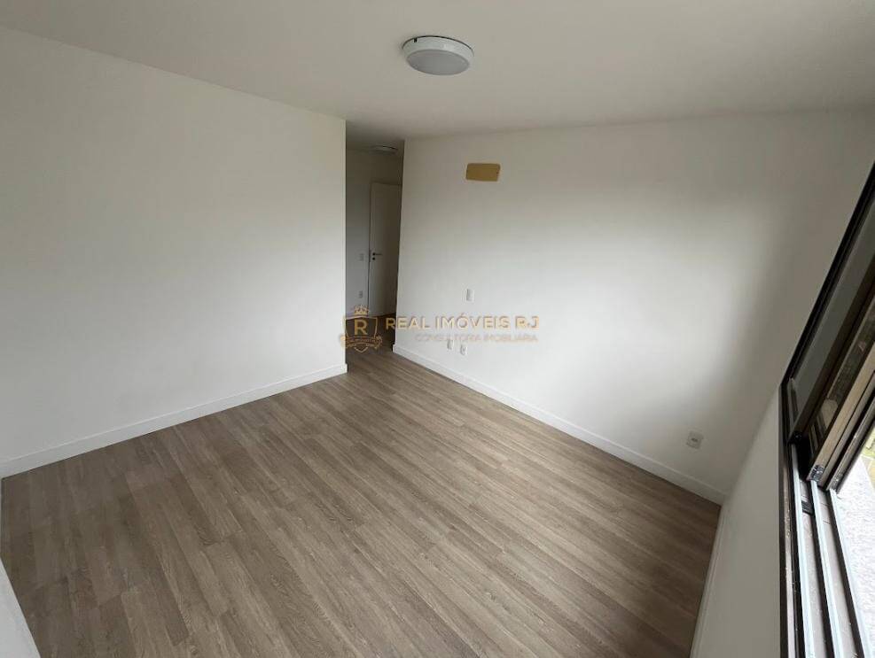 Apartamento à venda com 3 quartos, 131m² - Foto 17