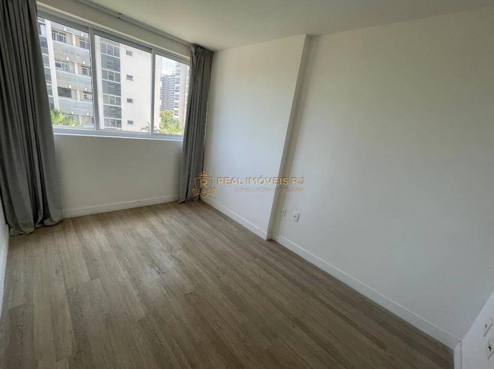 Apartamento à venda com 3 quartos, 110m² - Foto 12