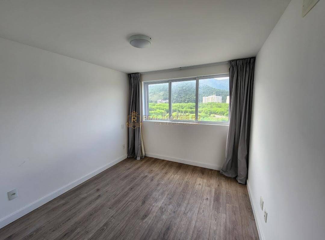 Apartamento à venda com 2 quartos, 79m² - Foto 4