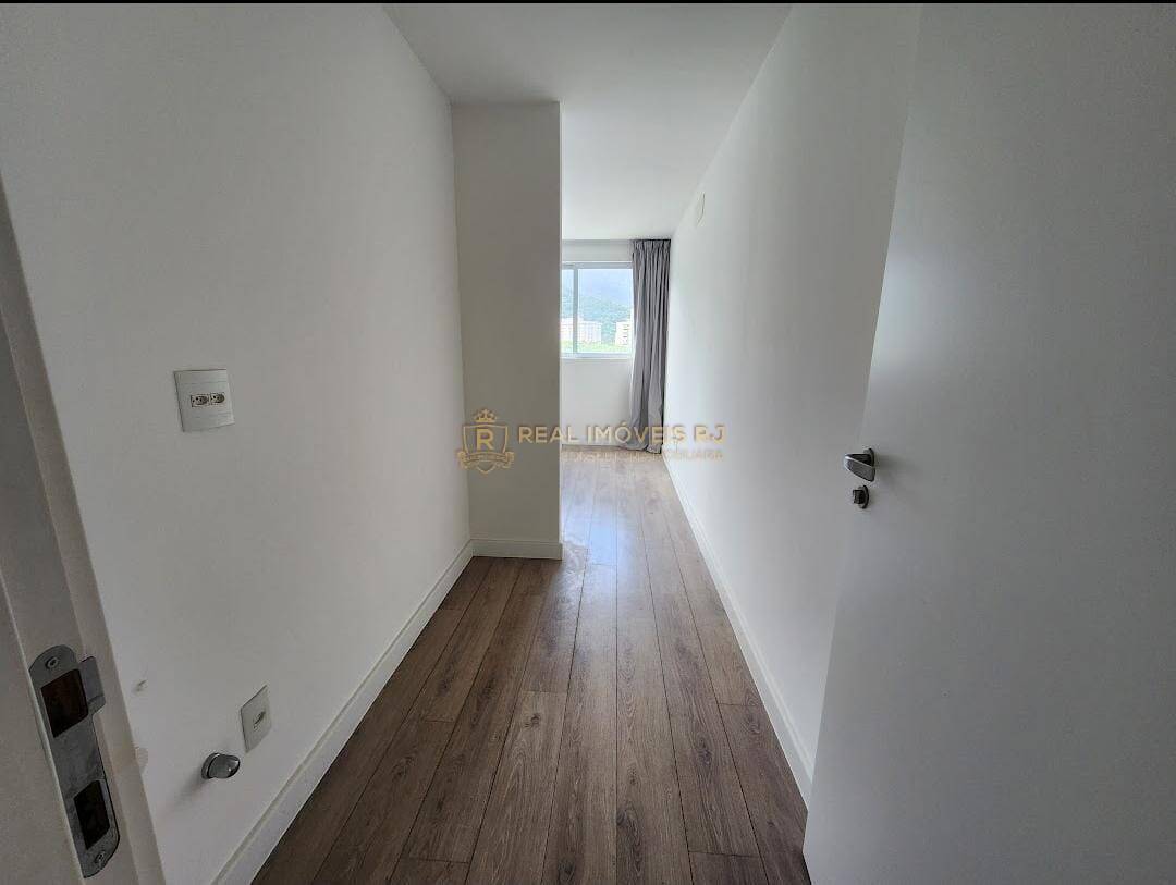 Apartamento à venda com 2 quartos, 79m² - Foto 3