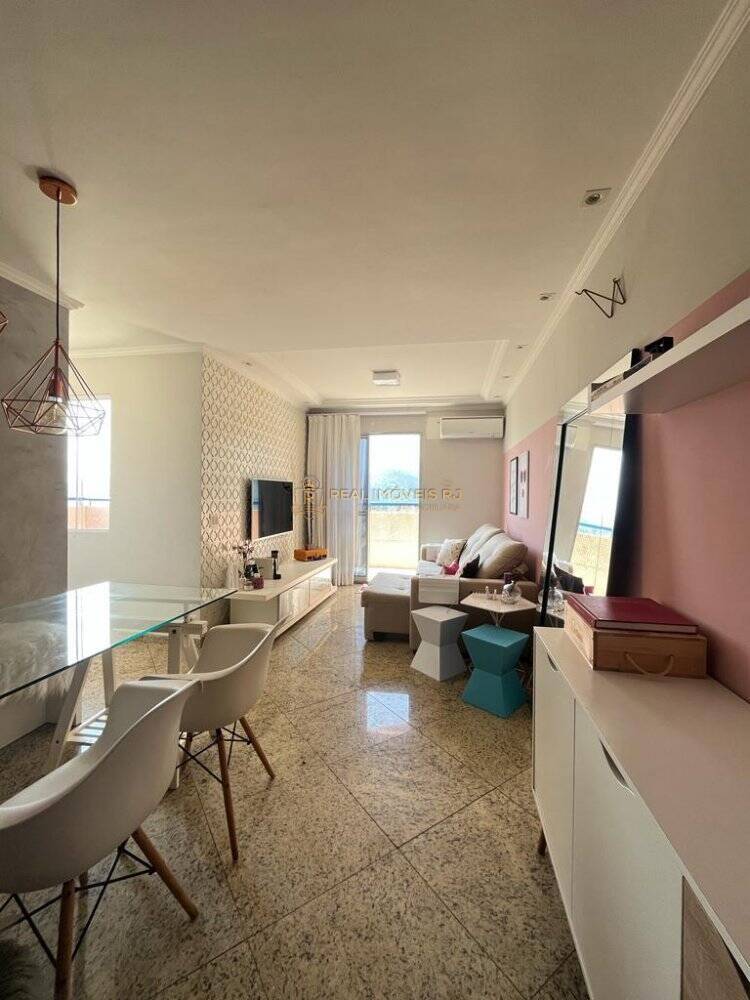 Apartamento à venda com 2 quartos, 101m² - Foto 2