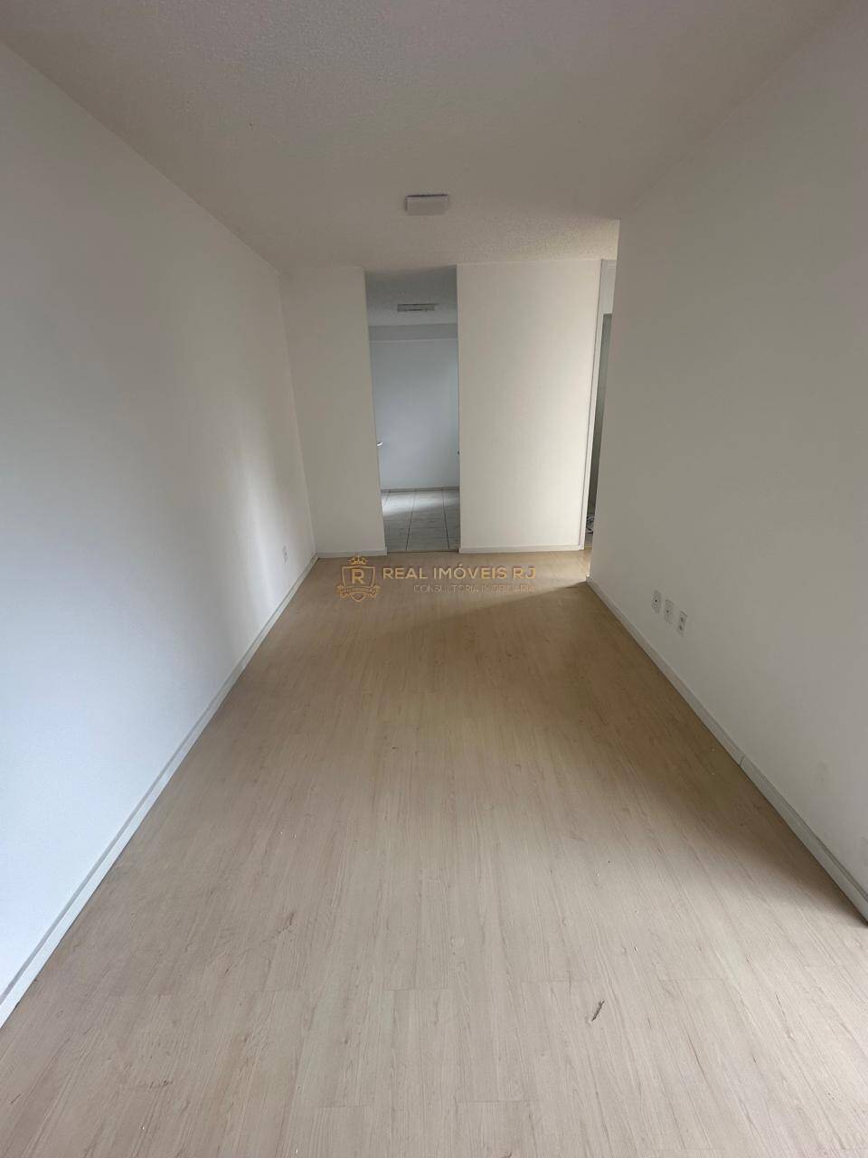 Apartamento à venda com 2 quartos, 45m² - Foto 2