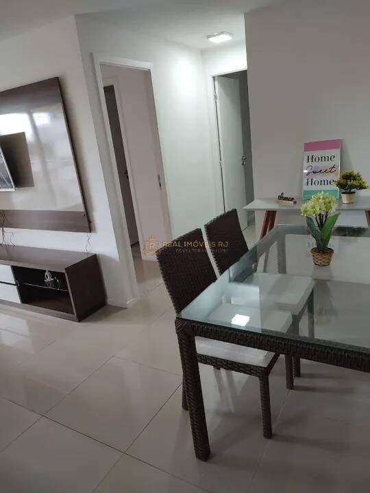 Apartamento à venda com 2 quartos, 64m² - Foto 2