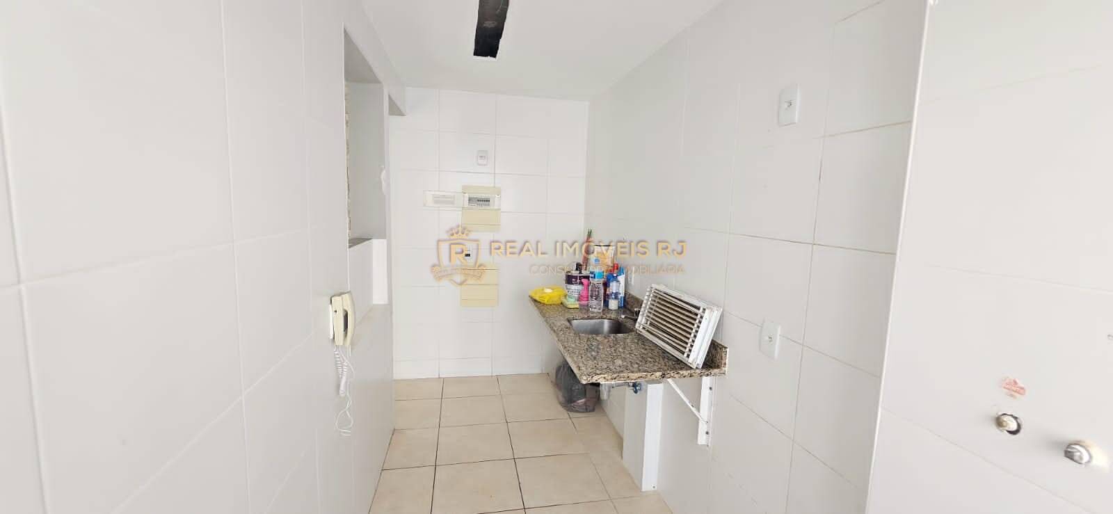 Apartamento à venda com 2 quartos, 62m² - Foto 15