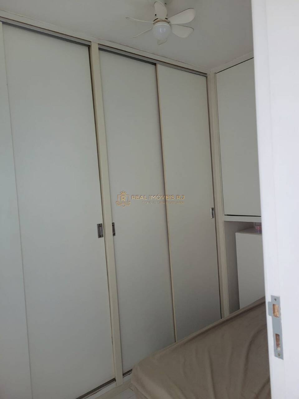 Apartamento à venda com 3 quartos, 120m² - Foto 17