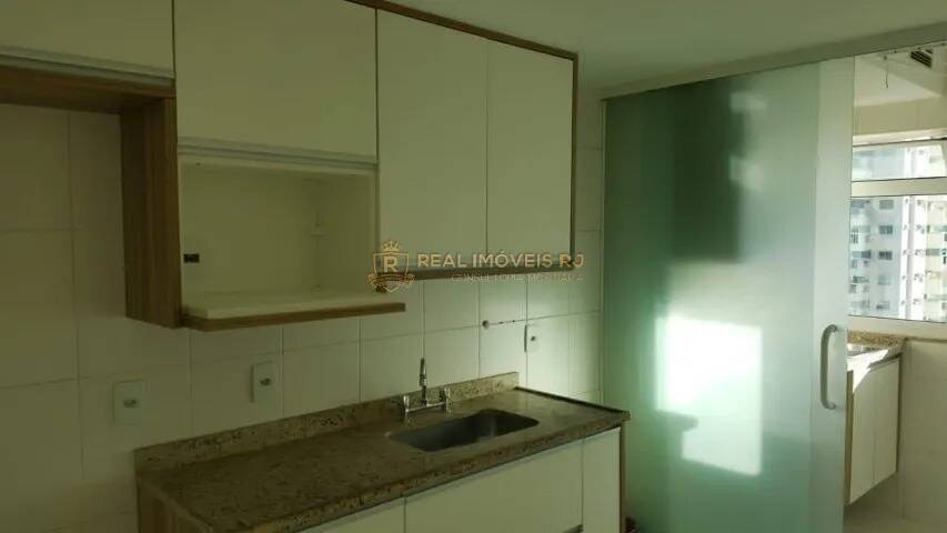 Apartamento à venda com 2 quartos, 68m² - Foto 5