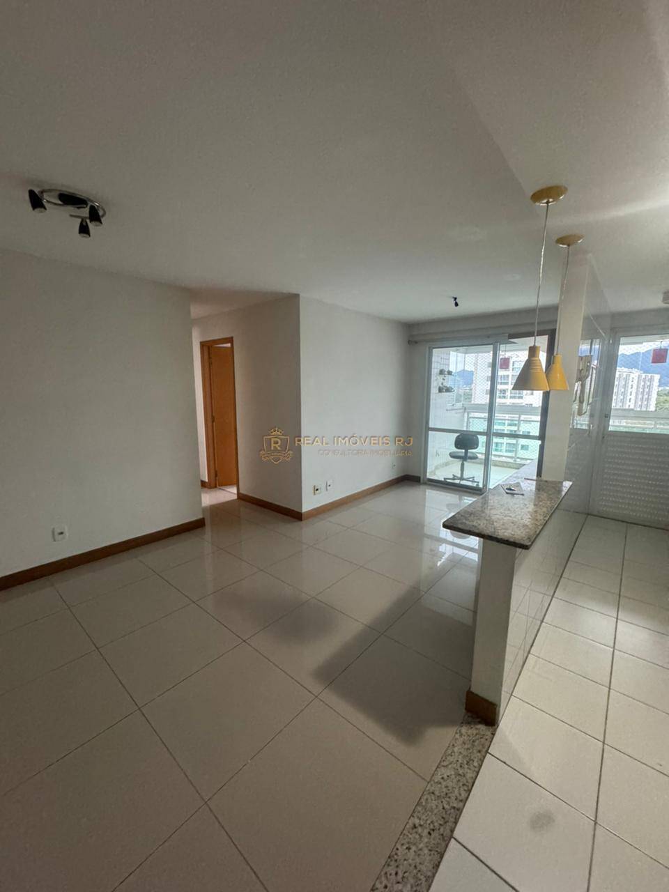 Apartamento à venda com 3 quartos, 72m² - Foto 1