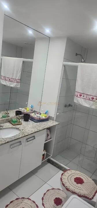 Apartamento à venda com 2 quartos, 62m² - Foto 13