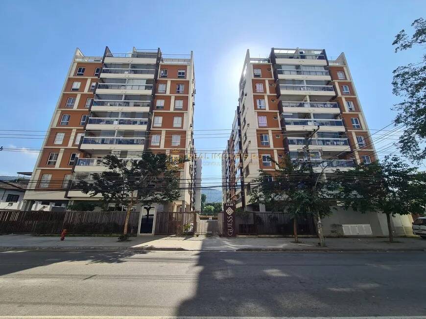 Apartamento à venda com 2 quartos, 62m² - Foto 17