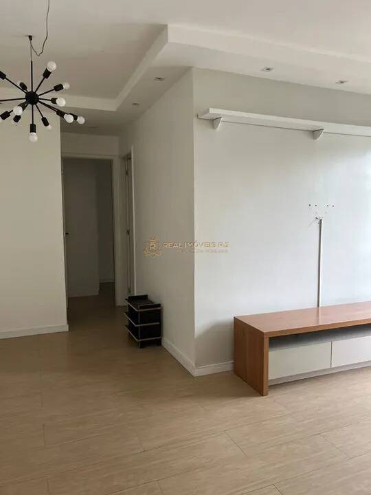 Apartamento à venda com 2 quartos, 64m² - Foto 3