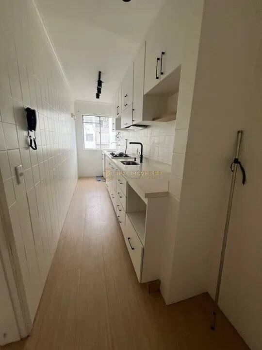 Apartamento à venda com 2 quartos, 64m² - Foto 7