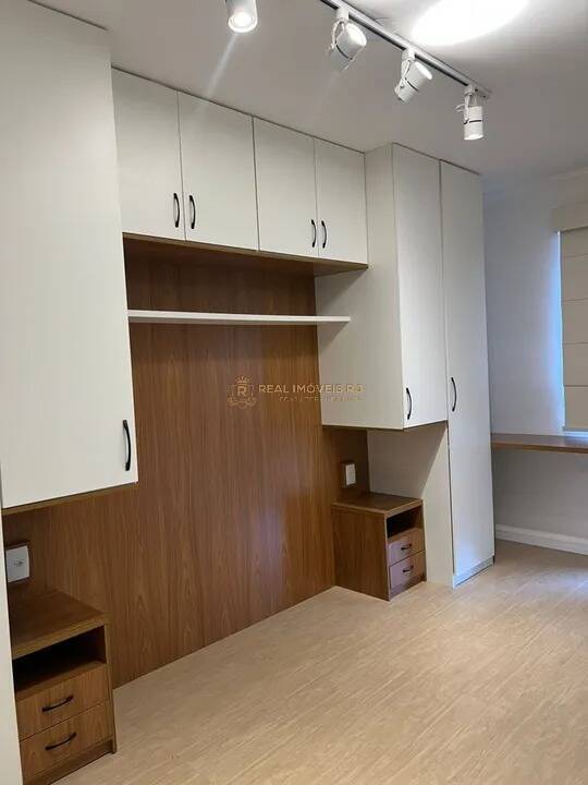 Apartamento à venda com 2 quartos, 64m² - Foto 12