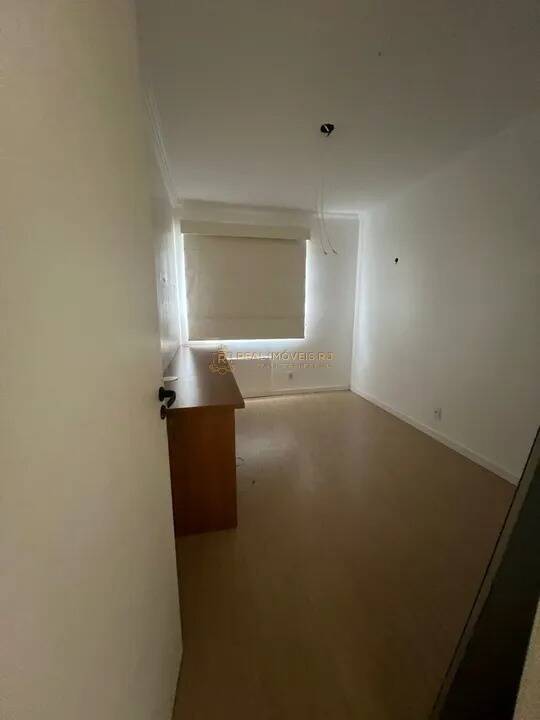 Apartamento à venda com 2 quartos, 64m² - Foto 14