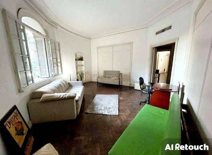 Apartamento à venda com 4 quartos, 190m² - Foto 1