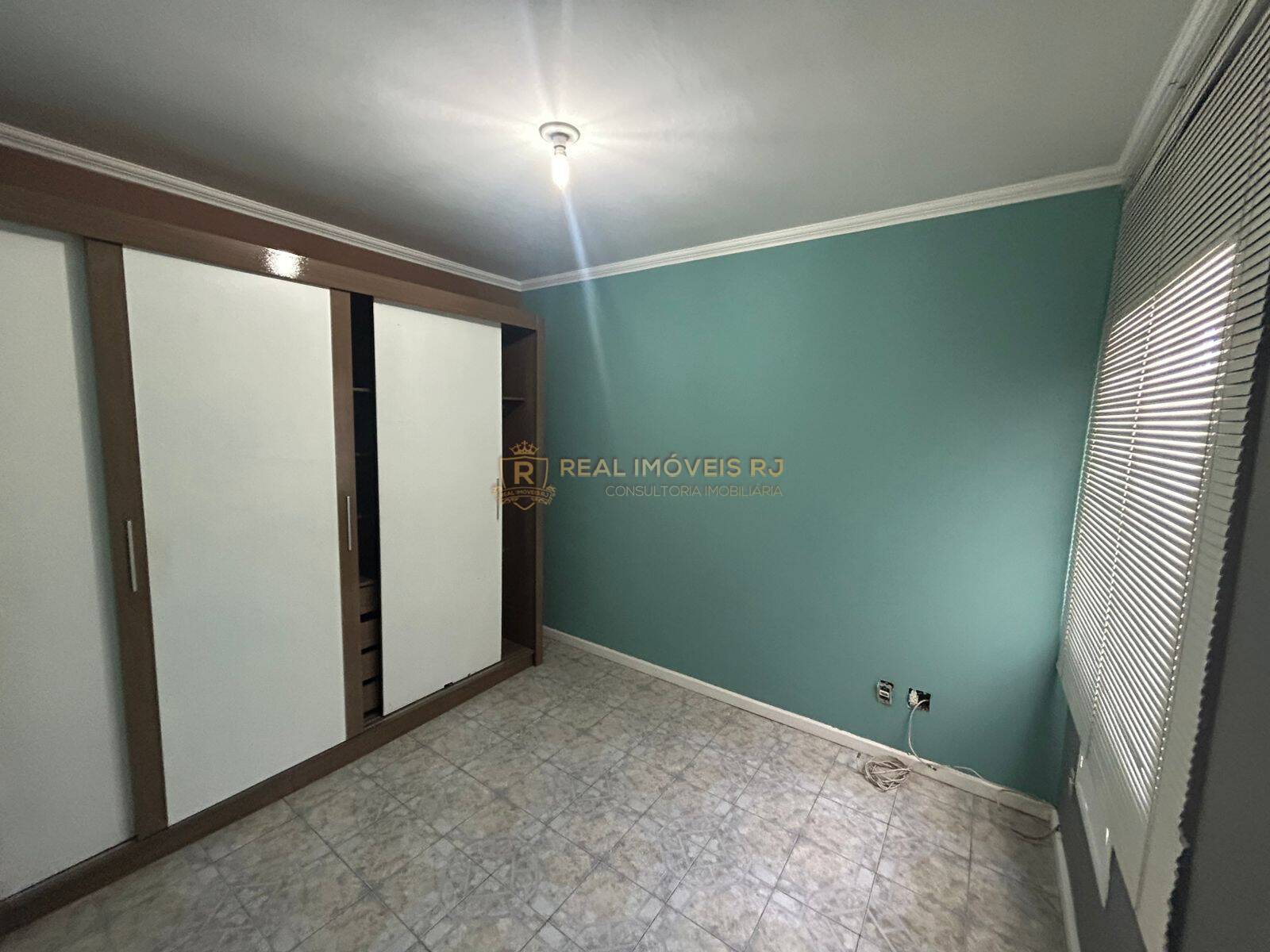 Casa à venda com 4 quartos, 180m² - Foto 19