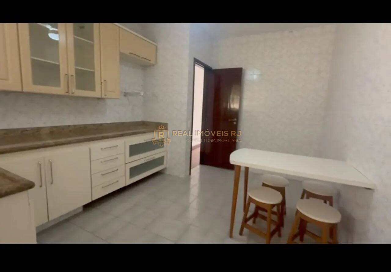 Apartamento à venda com 3 quartos, 100m² - Foto 4