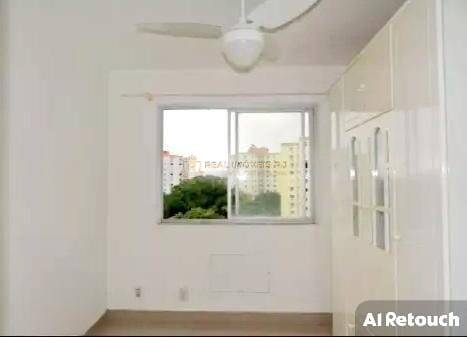 Apartamento à venda com 2 quartos, 48m² - Foto 3