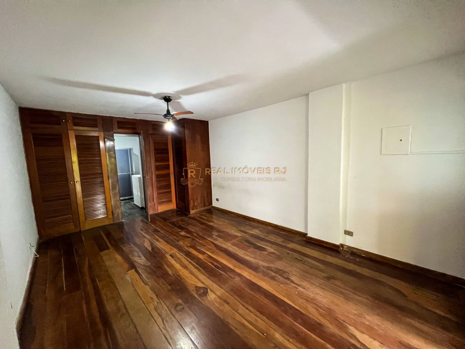 Casa à venda com 2 quartos, 158m² - Foto 14