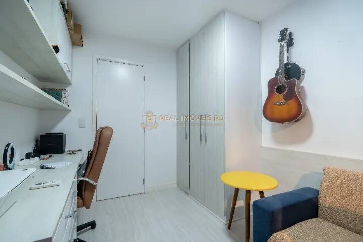 Apartamento à venda com 2 quartos, 75m² - Foto 9