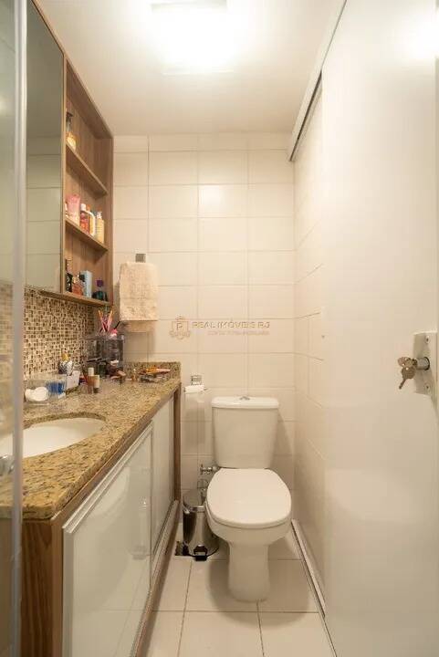 Apartamento à venda com 2 quartos, 75m² - Foto 12