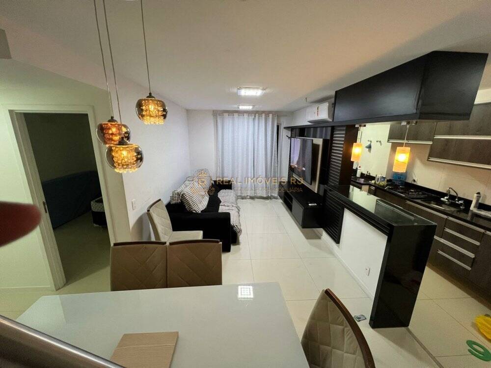 Apartamento à venda com 3 quartos, 150m² - Foto 4