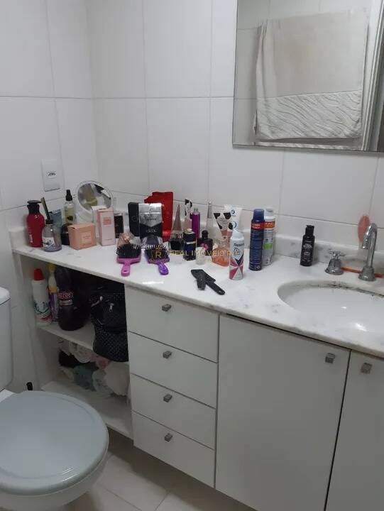 Apartamento para alugar com 2 quartos, 70m² - Foto 17