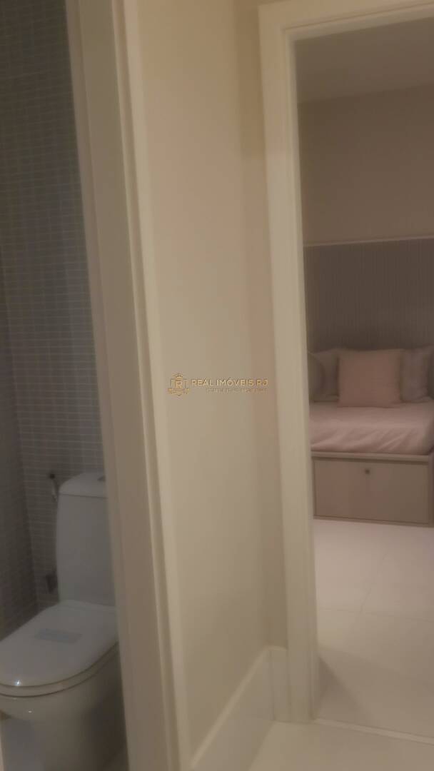 Apartamento à venda com 4 quartos, 131m² - Foto 32