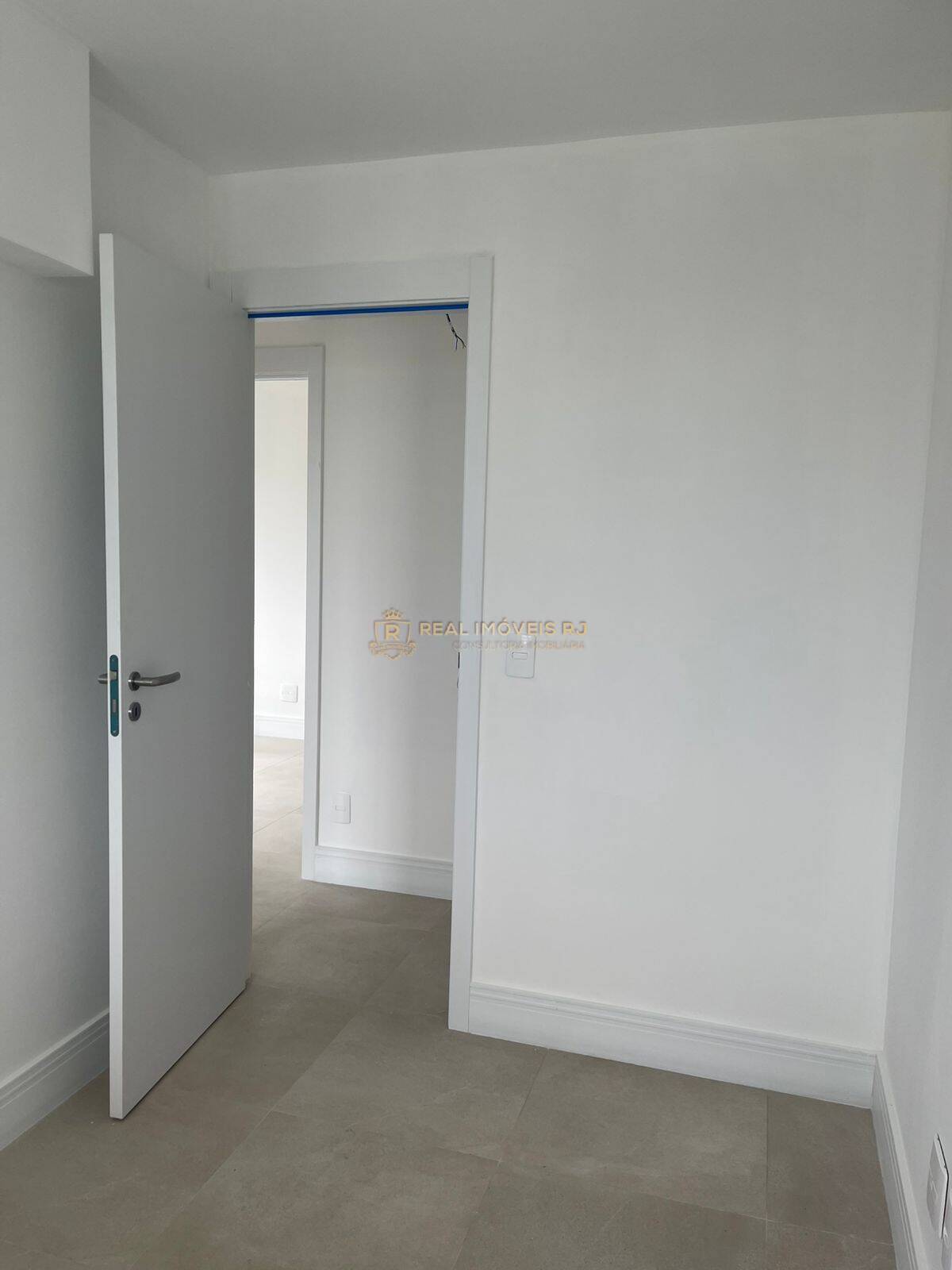 Apartamento à venda com 3 quartos, 86m² - Foto 18