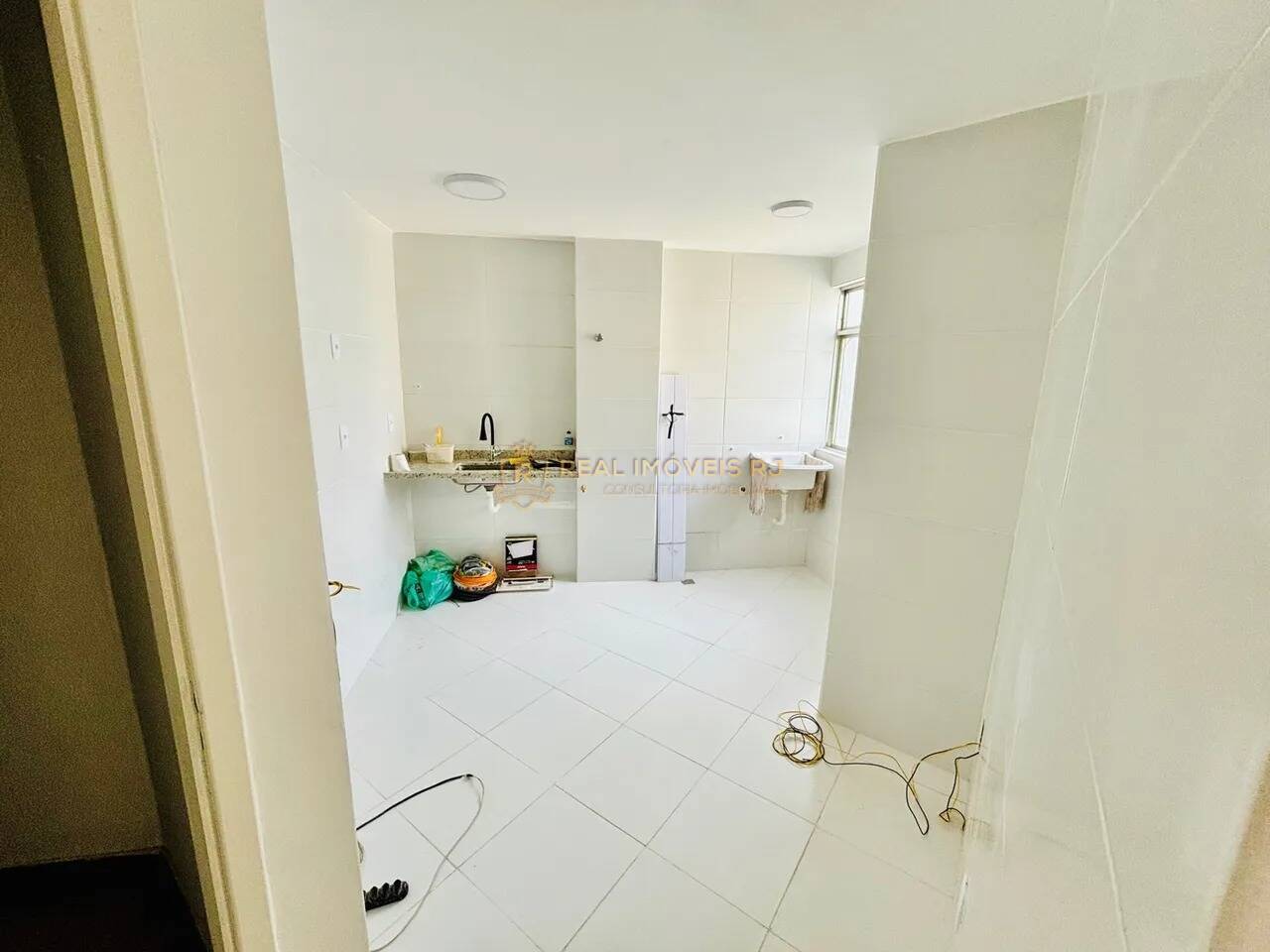 Apartamento à venda com 2 quartos, 50m² - Foto 4